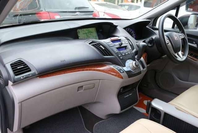2009 Honda Odyssey JDM car for sale — photo 24 of 25