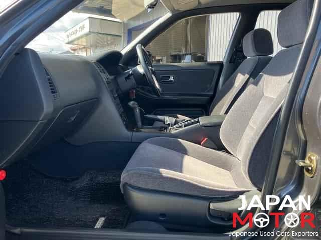 1993 Nissan Skyline JDM car for sale — photo 7 of 10