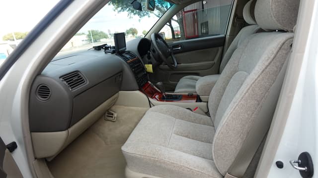 1998 Toyota Celsior JDM car for sale — photo 4 of 11
