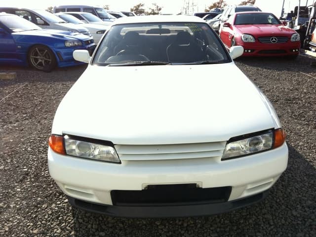 1994 Nissan Skyline JDM car for sale — photo 2 of 5
