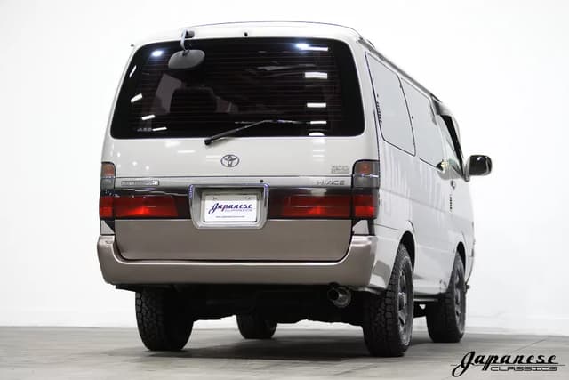 1997 Toyota HiAce JDM car for sale — photo 7 of 25