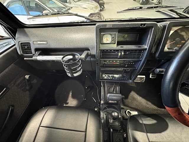 1992 Suzuki Jimny JDM car for sale — photo 16 of 25
