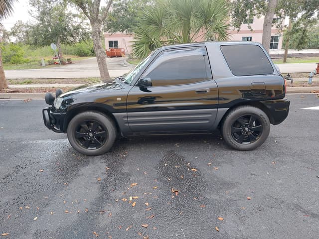 1995 Toyota RAV4 JDM car for sale — photo 11 of 13