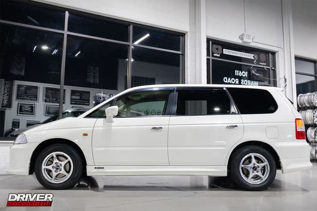 2000 Honda Odyssey JDM car for sale — photo 7 of 25