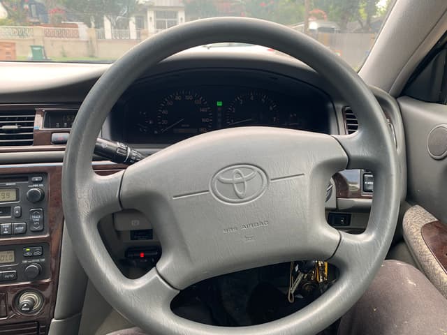 Toyota Mark II JDM car for sale — photo 9 of 16
