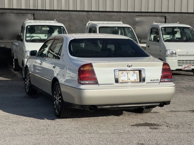 1999 Toyota Majesta JDM car for sale — photo 12 of 24