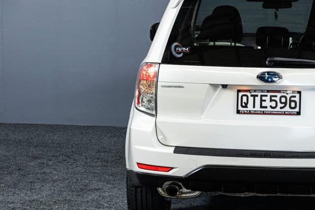 2011 Subaru Forester JDM car for sale — photo 9 of 20