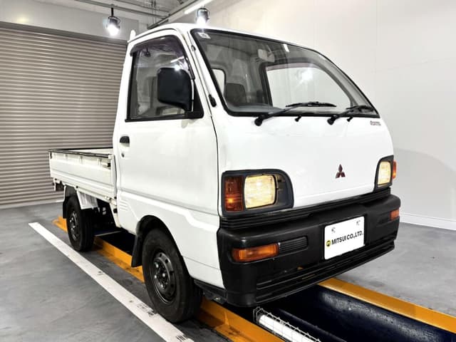 1995 Mitsubishi Minicab JDM car for sale — photo 8 of 25