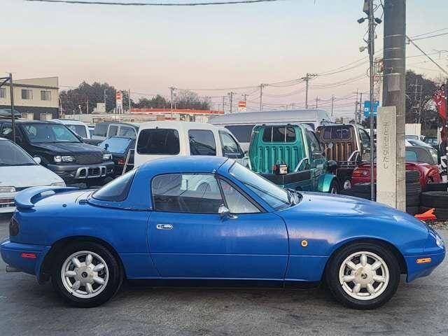1990 Mazda Roadster (Eunos Roadster / MX-5) JDM car for sale — photo 4 of 19