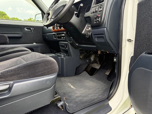 2000 Honda Stepwagon JDM car for sale — photo 10 of 25