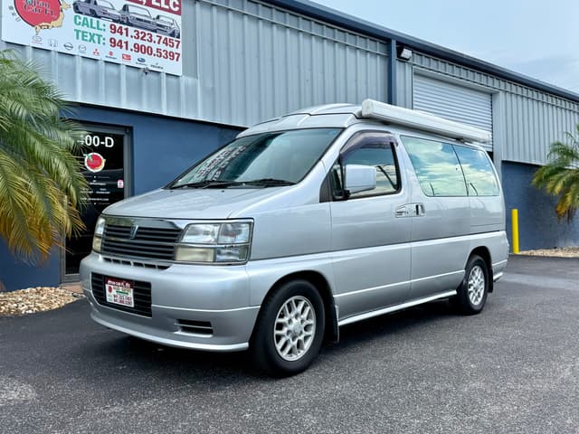 1999 Nissan Elgrand JDM car for sale — photo 4 of 25