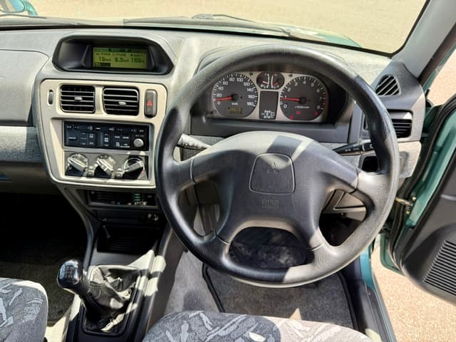 1999 Mitsubishi Pajero JDM car for sale — photo 19 of 25
