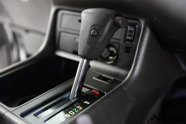 1997 Toyota HiAce JDM car for sale — photo 11 of 25