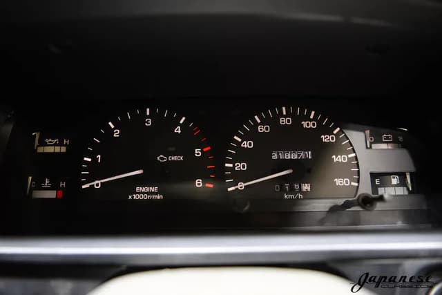 1995 Toyota Hilux JDM car for sale — photo 14 of 25