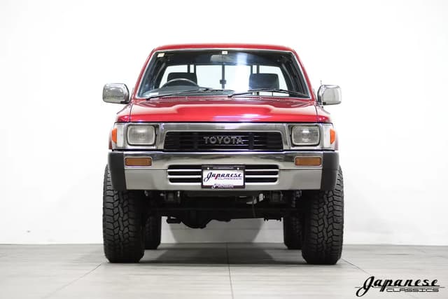 1990 Toyota Hilux JDM car for sale — photo 2 of 25