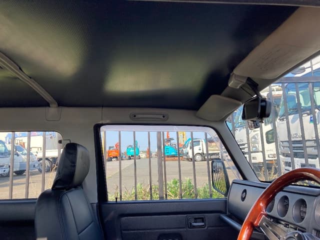 1996 Suzuki Jimny JDM car for sale — photo 12 of 25
