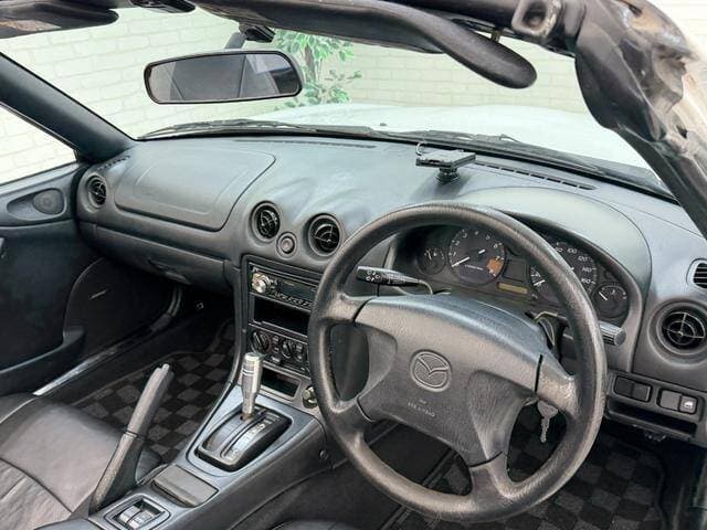 1998 Mazda Roadster (Eunos Roadster / MX-5) JDM car for sale — photo 7 of 17