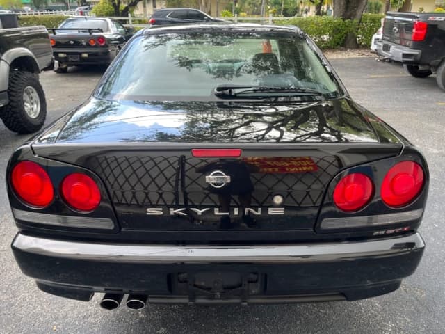 1998 Nissan Skyline JDM car for sale — photo 6 of 17