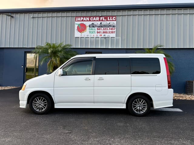 1997 Honda Stepwagon JDM car for sale — photo 4 of 22