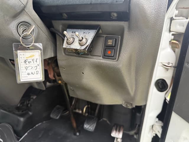 1997 Suzuki Carry JDM car for sale — photo 18 of 25