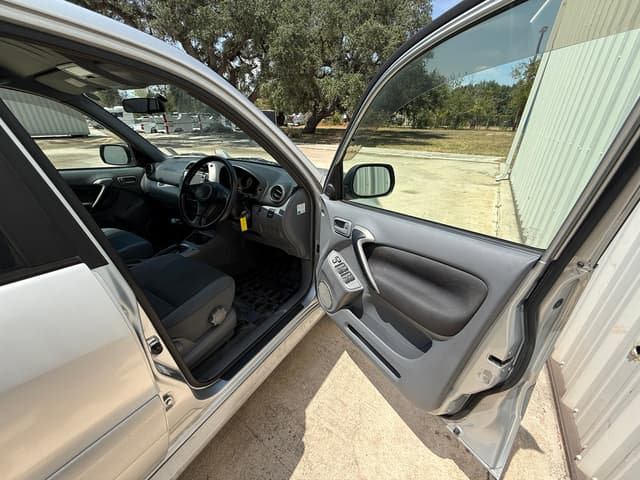 2001 Toyota RAV4 JDM car for sale — photo 19 of 23