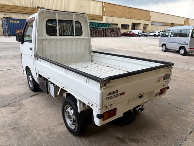 1996 Daihatsu Hijet JDM car for sale — photo 6 of 17