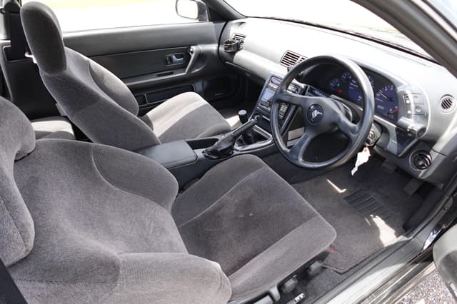 1989 Nissan Skyline JDM car for sale — photo 15 of 20