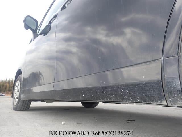 2011 Toyota Voxy JDM car for sale — photo 19 of 25