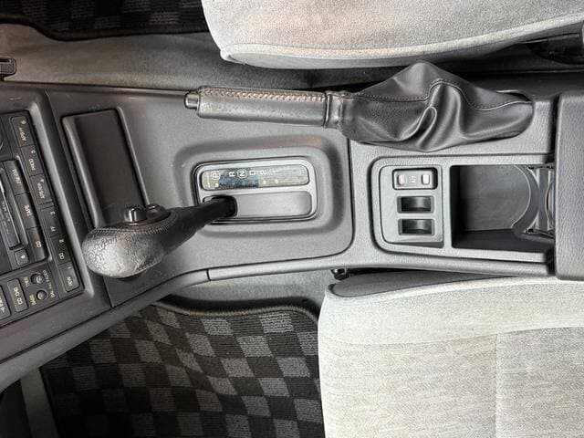 1998 Nissan Skyline JDM car for sale — photo 10 of 17