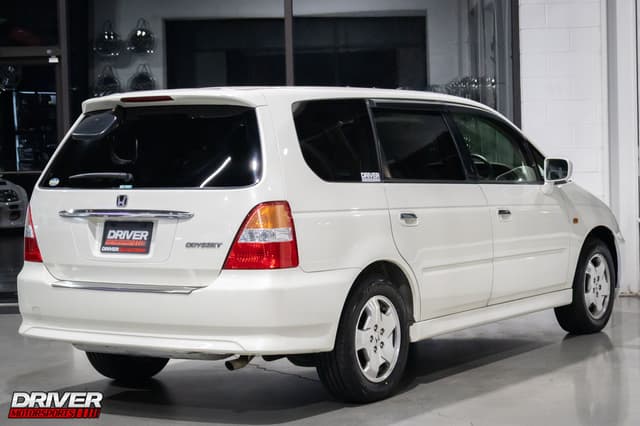 2001 Honda Odyssey JDM car for sale — photo 10 of 23