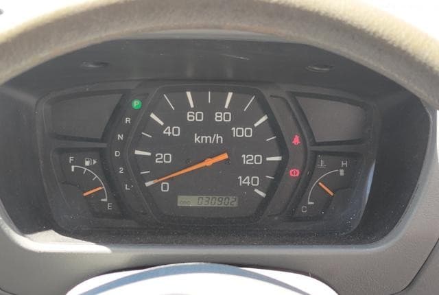 2002 Mitsubishi Minicab JDM car for sale — photo 20 of 25