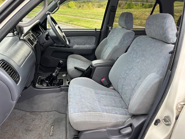 1999 Toyota Hilux Surf JDM car for sale — photo 13 of 20