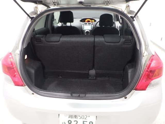 2008 Toyota Vitz JDM car for sale — photo 5 of 8