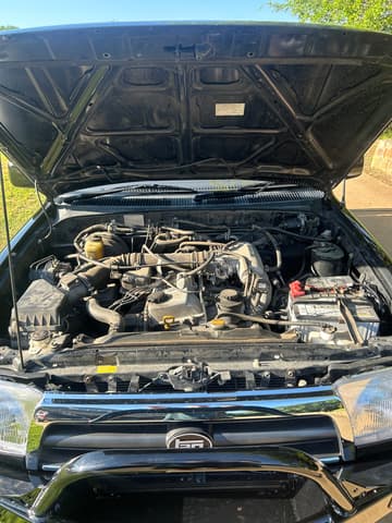 1997 Toyota Hilux Surf JDM car for sale — photo 21 of 23