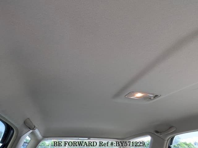 2001 Toyota Harrier JDM car for sale — photo 24 of 25