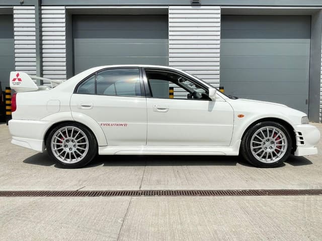 1999 Mitsubishi Lancer Evolution JDM car for sale — photo 21 of 25