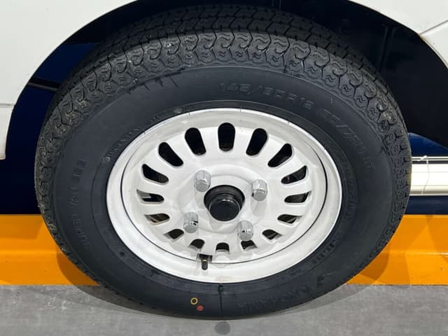 1996 Mitsubishi Minicab JDM car for sale — photo 16 of 23