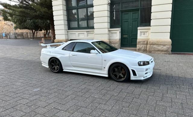 1999 Nissan Skyline JDM car for sale — photo 5 of 10