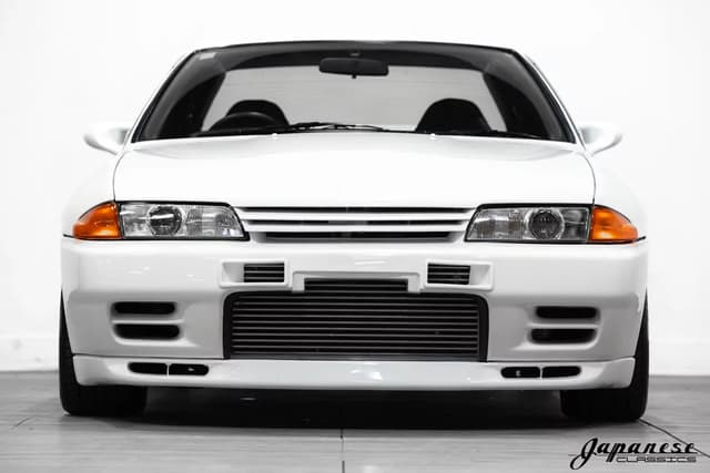 1993 Nissan Skyline JDM car for sale — photo 2 of 25