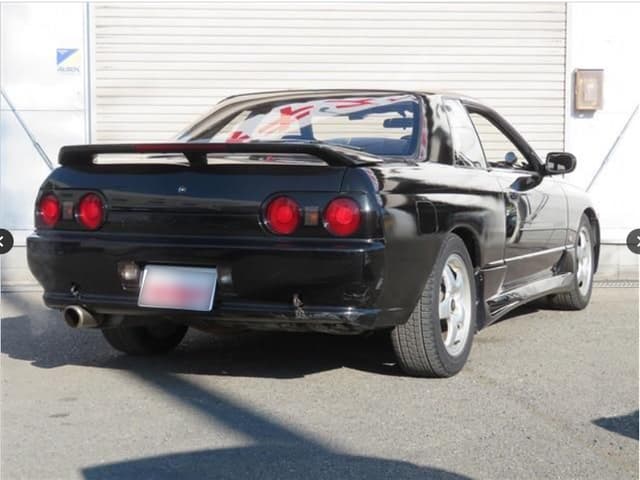 1992 Nissan Skyline JDM car for sale — photo 9 of 25