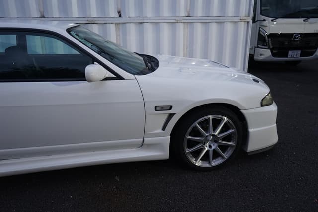 1997 Nissan Skyline JDM car for sale — photo 2 of 25