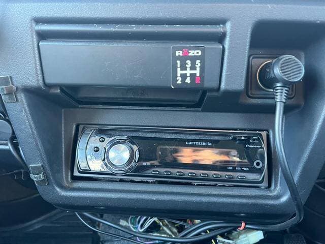 1996 Suzuki Jimny JDM car for sale — photo 15 of 20