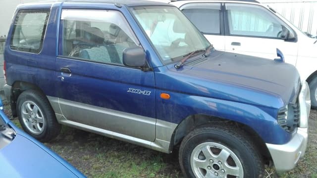 1996 Mitsubishi Pajero Mini JDM car for sale — photo 3 of 5