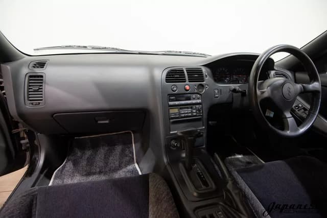 1994 Nissan Skyline JDM car for sale — photo 9 of 25