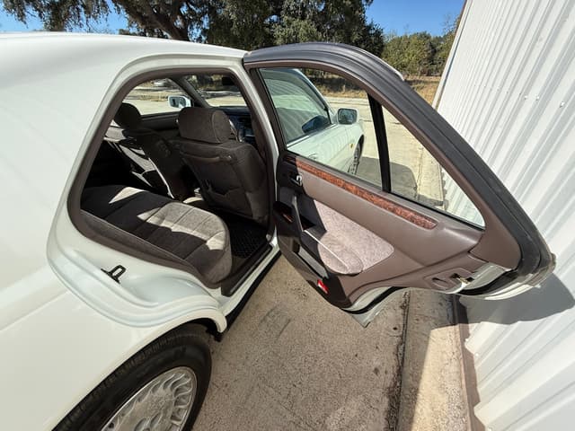 1997 Nissan Cima JDM car for sale — photo 14 of 21