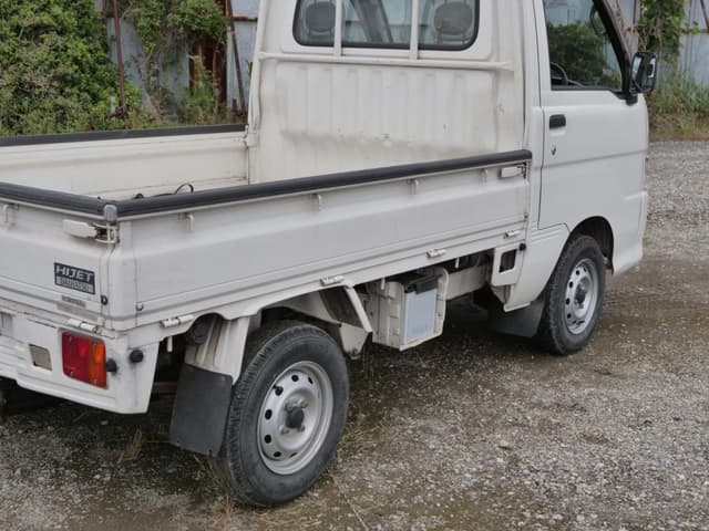 2000 Daihatsu Hijet JDM car for sale — photo 18 of 25