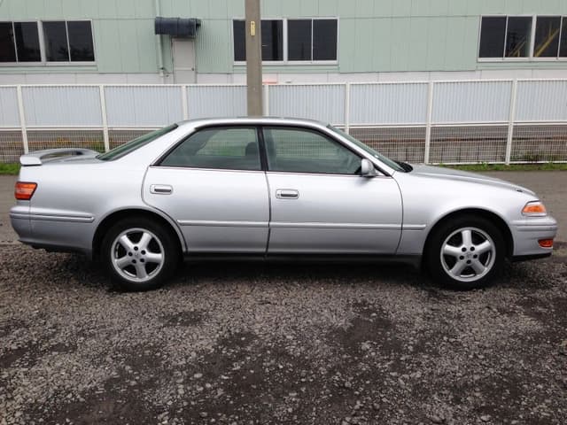 1997 Toyota Mark II JDM car for sale — photo 3 of 5
