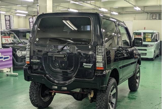 2011 Suzuki Jimny JDM car for sale — photo 9 of 25