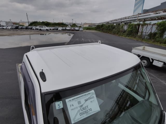 2002 Mitsubishi Minicab JDM car for sale — photo 14 of 25