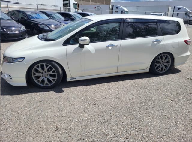 2010 Honda Odyssey JDM car for sale — photo 7 of 16